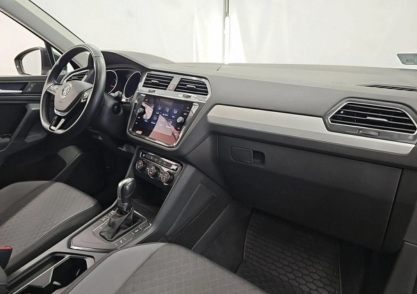 Volkswagen Tiguan cena 108500 przebieg: 105251, rok produkcji 2019 z Nekla małe 407